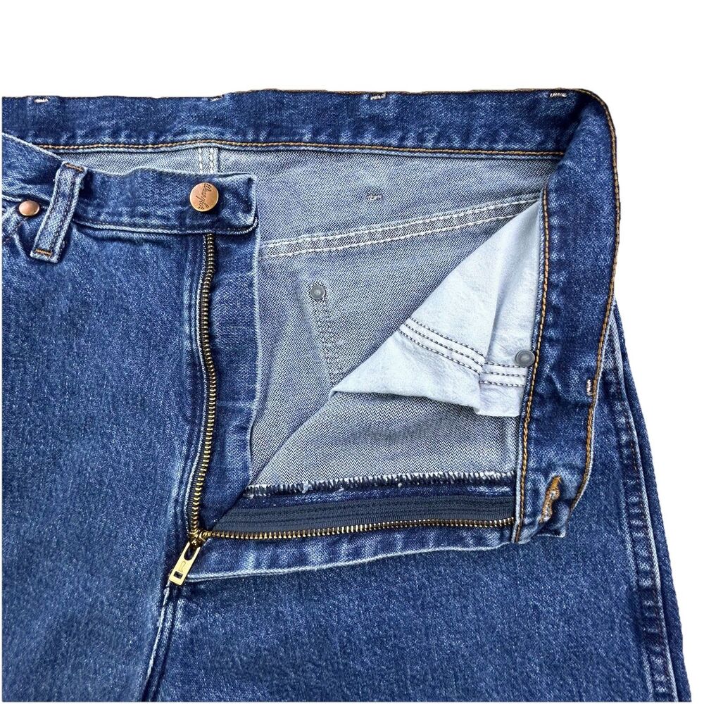 Vintage Wrangler Jeans Mens 32x32 Blue Medium Wash Cowboy Cut Western 13MWZ - Picture 5 of 13